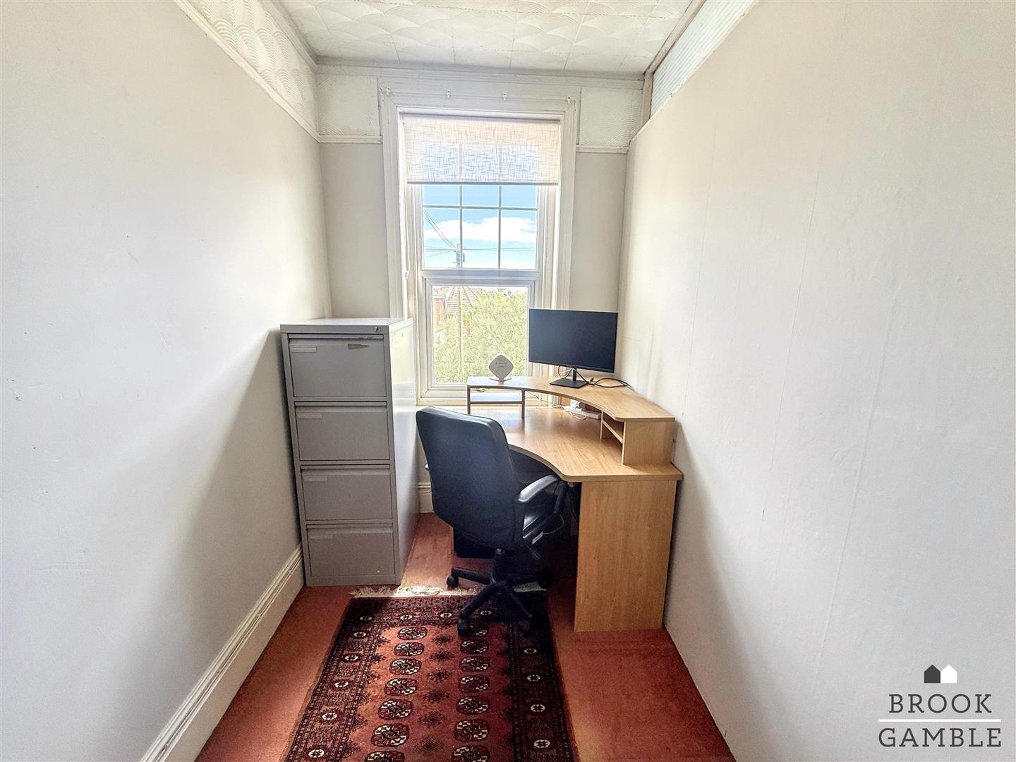 5 Bedroom House. Gore Park Road in Eastbourne, East Sussex 19